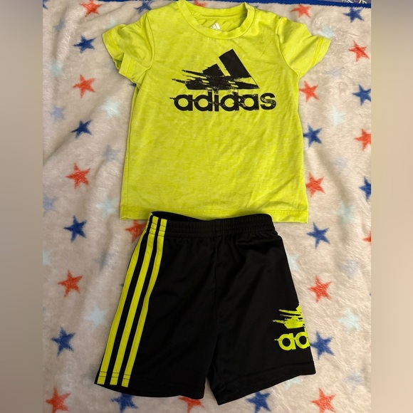 Adidas Short Set, Size 2T - Picture 1 of 3